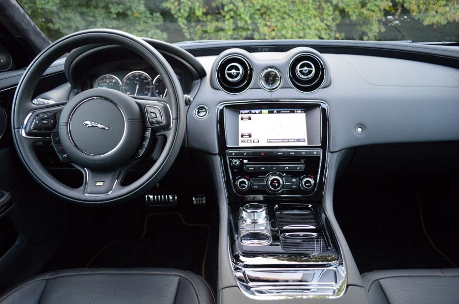  Jaguar XJR 2014 года  (фото 81 из 116)